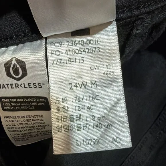 Levi’s Jeans Women’s Classic Straight Fit Size 24W Denim Stretch Dark Wash - Picture 11 of 13